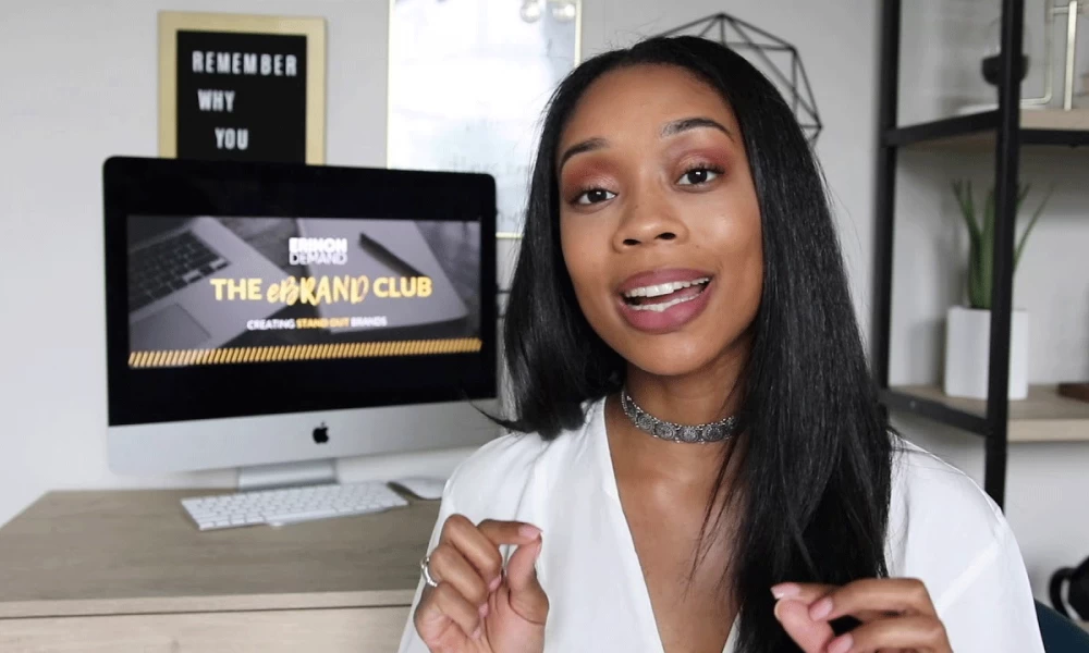 Επάγγελμα YouTuber: Μία επαγγελματίας αποκαλύπτει πόσα έβγαλε το 2020